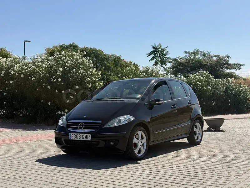 Usado Mercedes A200 Avantgarde 140 CV (102 kW) 2009 Negro Monovolumen
