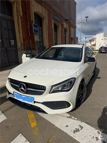 Usado Mercedes CLA200 Shooting Brake 136 CV (100 kW) 2018 Blanco Familiar