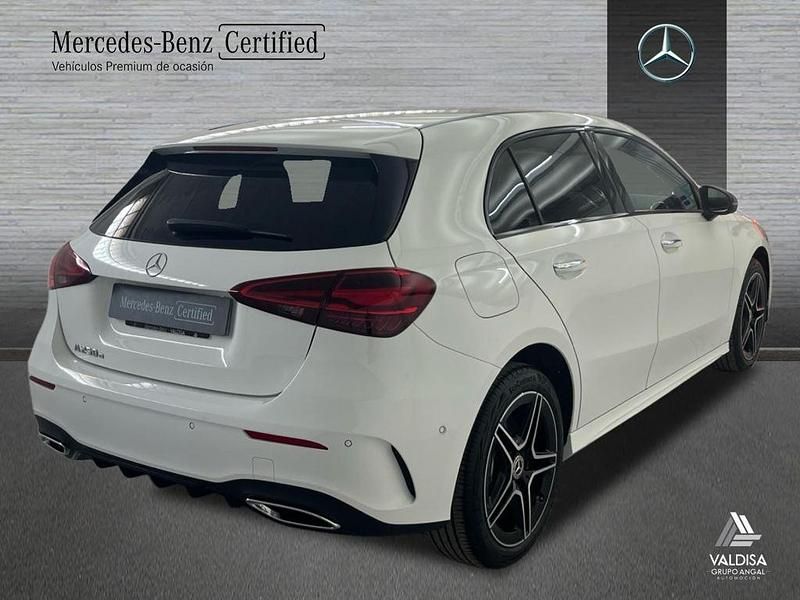 Usado Mercedes A250 AMG line 218 CV (160 kW) 2025 Blanco polar Berlina