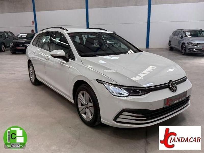 Usado VW Golf VIII 116 CV (85 kW) 2021 Blanco Familiar