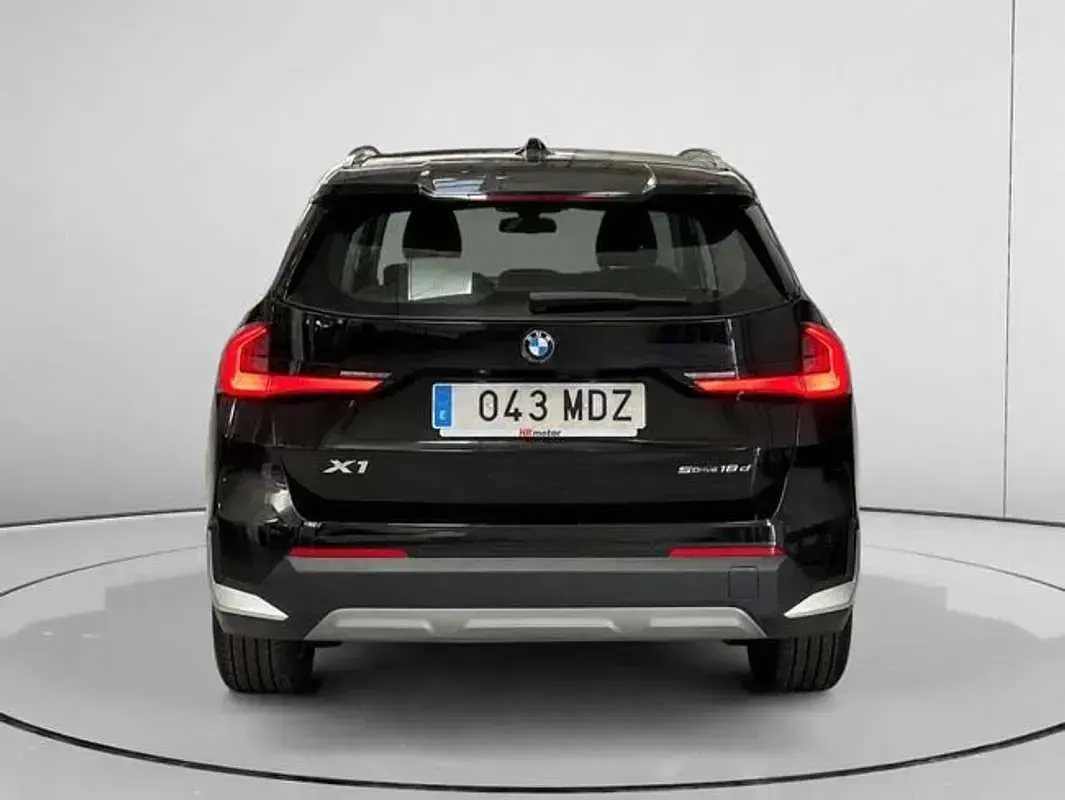 Usado BMW X1 Comfort Edition 150 CV (110 kW) 2023 Negro SUV