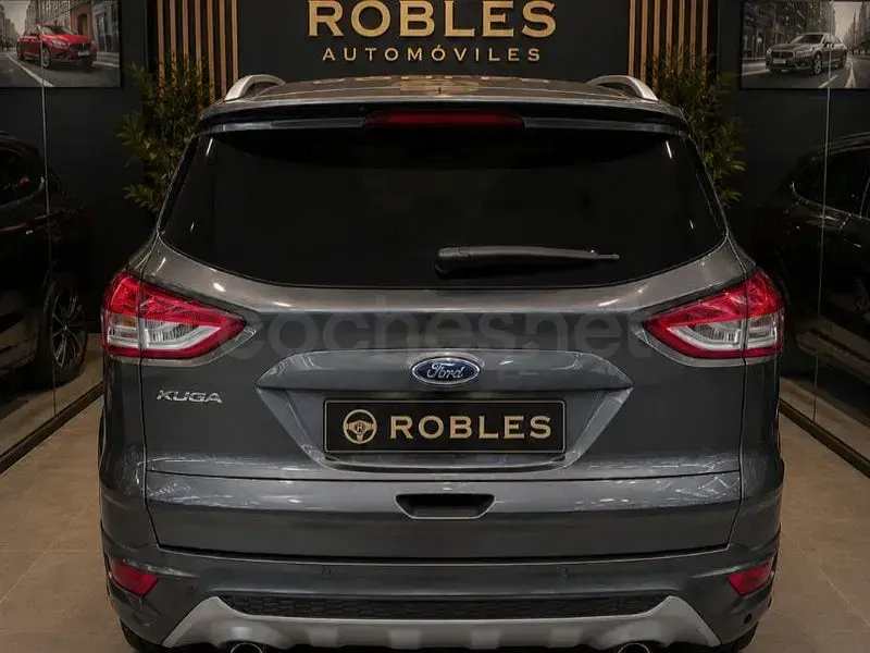 Usado Ford Kuga Titanium S 163 CV (119 kW) 2014 Gris / plata SUV