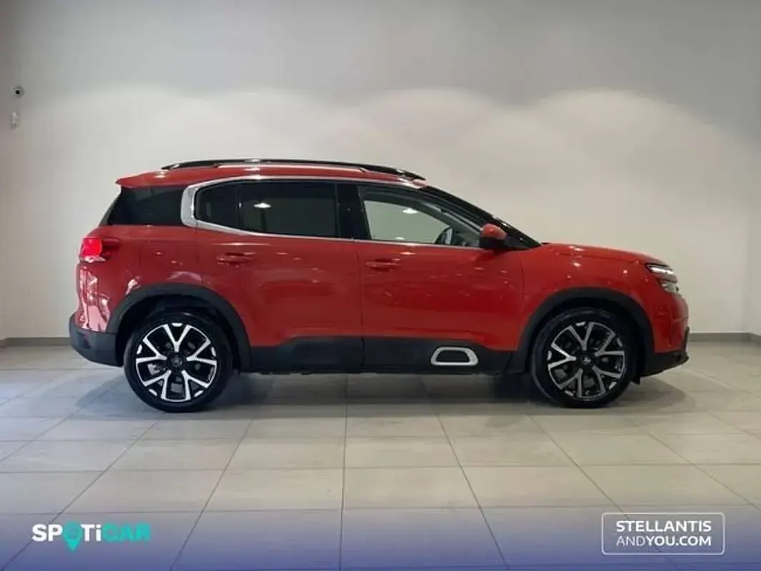 Usado Citroën C5 Aircross Shine 131 CV (96 kW) 2021 Rojo SUV