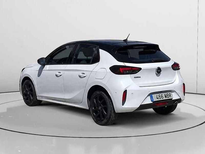 Usado Opel Corsa GS Line 101 CV (74 kW) 2022 Blanco Utilitario