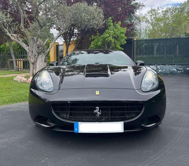 Usado Ferrari California 460 CV (338 kW) 2009 Negro Descapotable