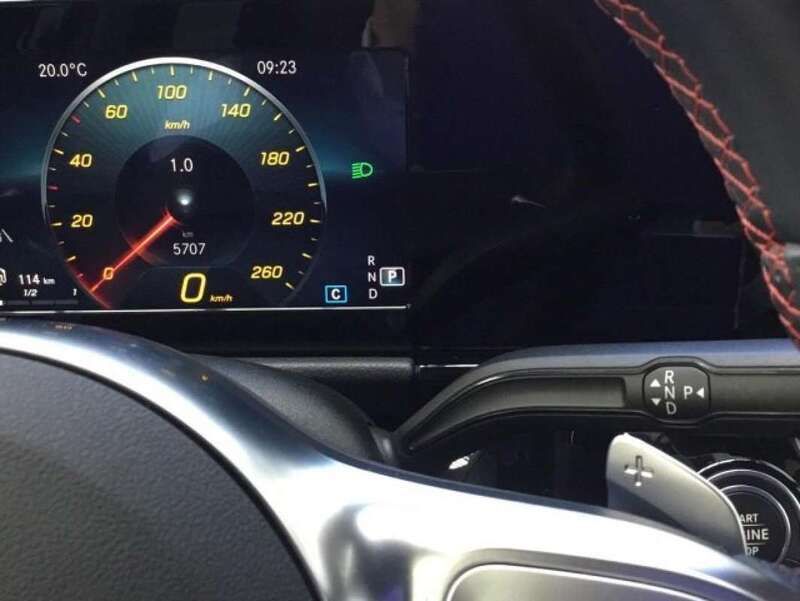 Usado Mercedes B180 AMG line 116 CV (85 kW) 2022 Negro Monovolumen