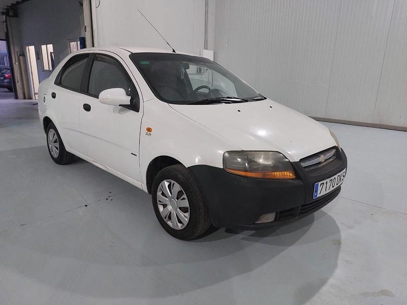 Usado Chevrolet Kalos 94 CV (69 kW) 2005 Blanco Berlina