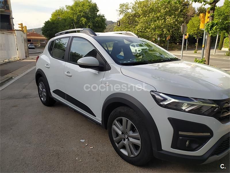 Usado Dacia Sandero Comfort 101 CV (74 kW) 2021 Blanco Berlina