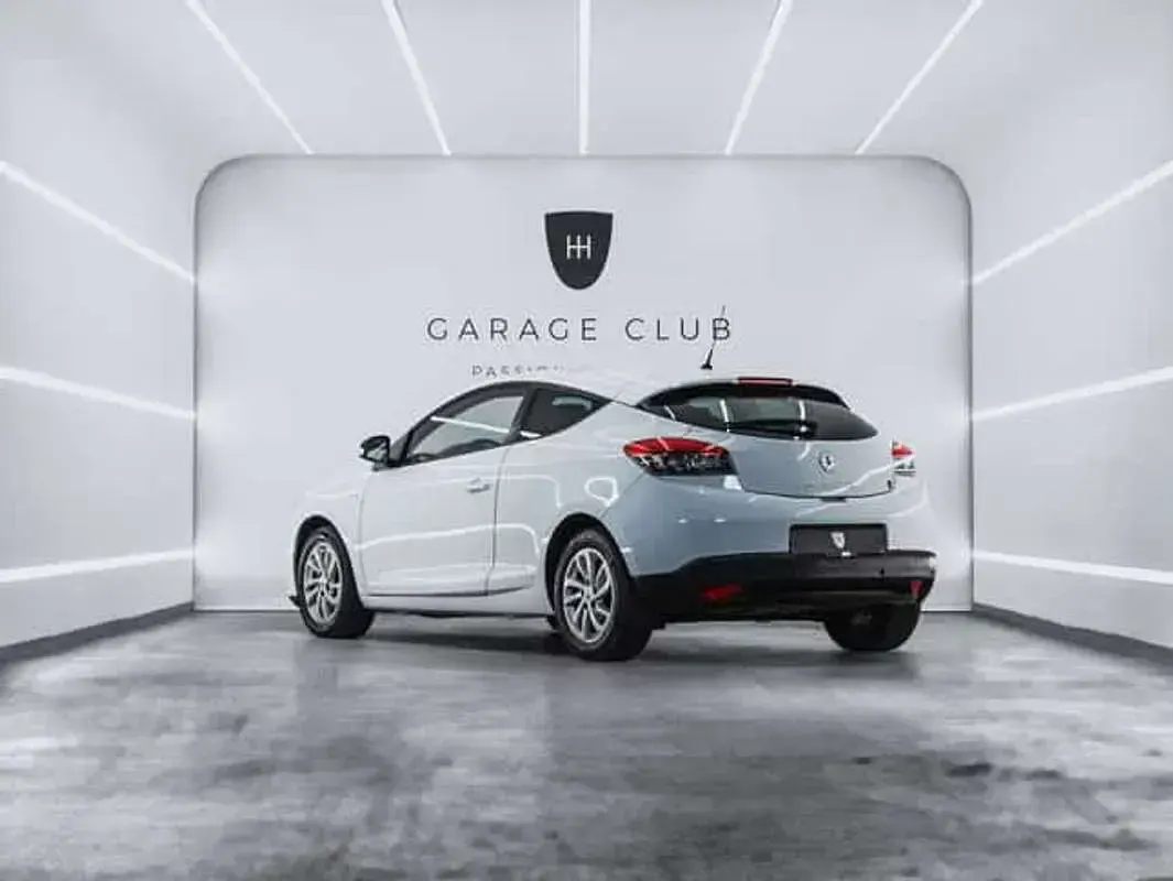 Usado Renault Mégane LIMITED 116 CV (85 kW) 2014 Coupe