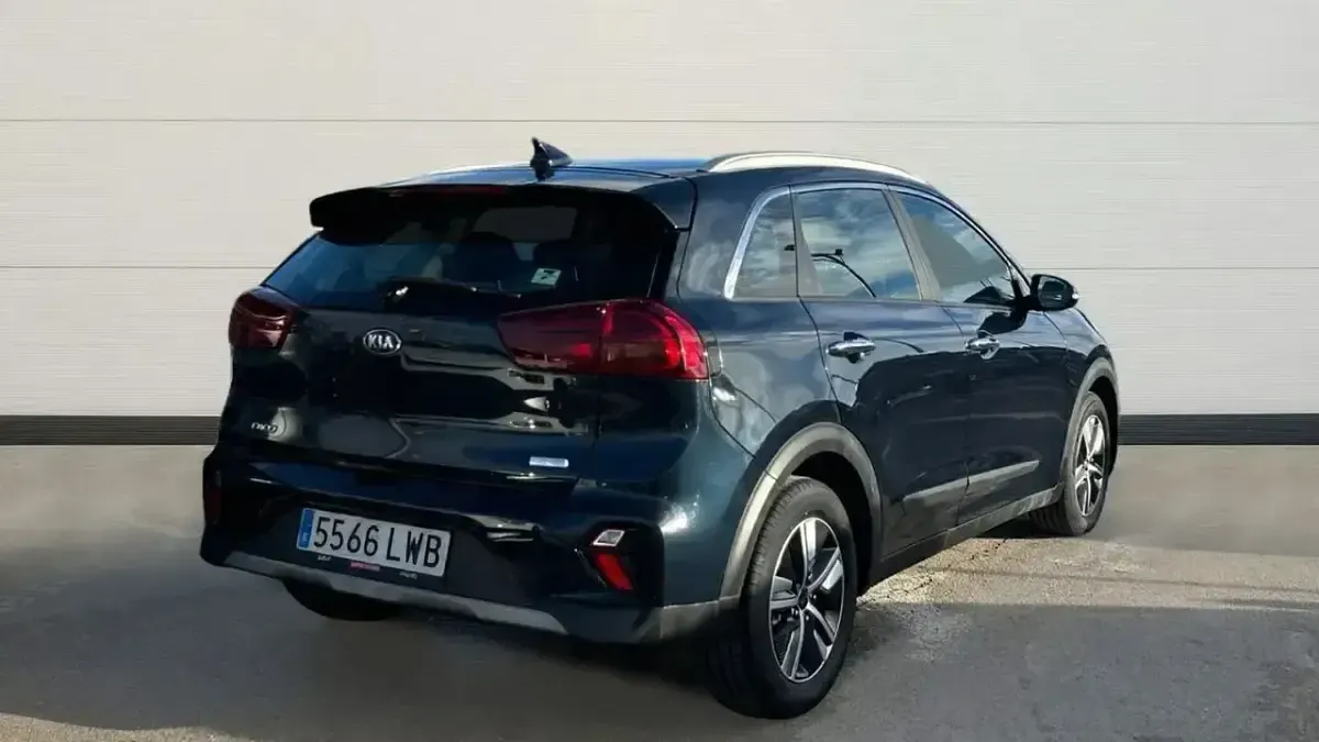 Usado Kia Niro 141 CV (103 kW) 2022 Azul SUV