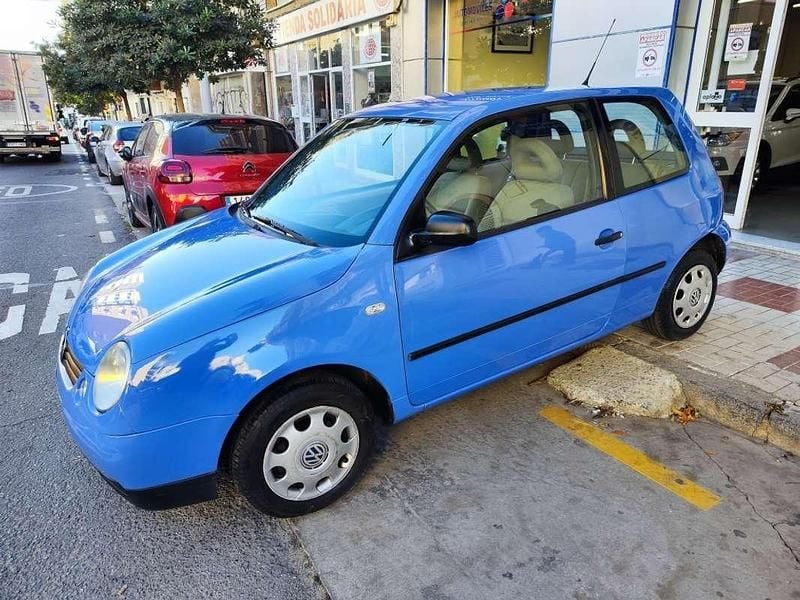 Azul Usado 2002 VW Lupo Trendline Utilitario | 2800 € - Imagen 1/4
