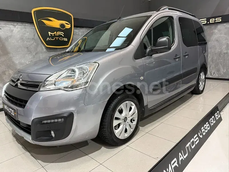 Usado Citroën e-Berlingo PureTech 110 CV (80 kW) 2018 Gris / plata Monovolumen