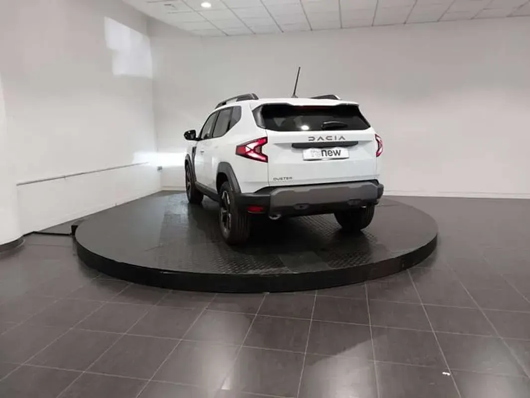 Usado Dacia Duster Extreme 131 CV (96 kW) 2025 Blanco SUV