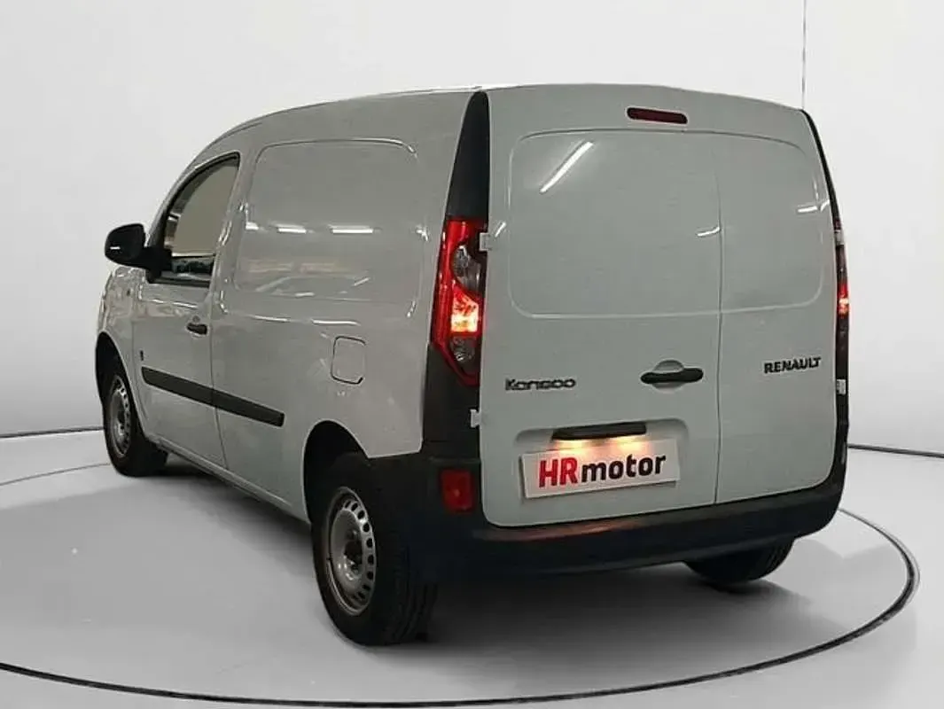 Usado Renault Kangoo 44 kW (60 CV) 2017 Blanco Monovolumen