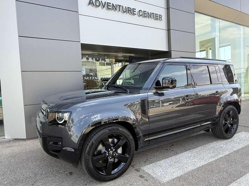 Gris Nuevo 2025 Land Rover Defender SUV | 115.985 € - Imagen 1/4