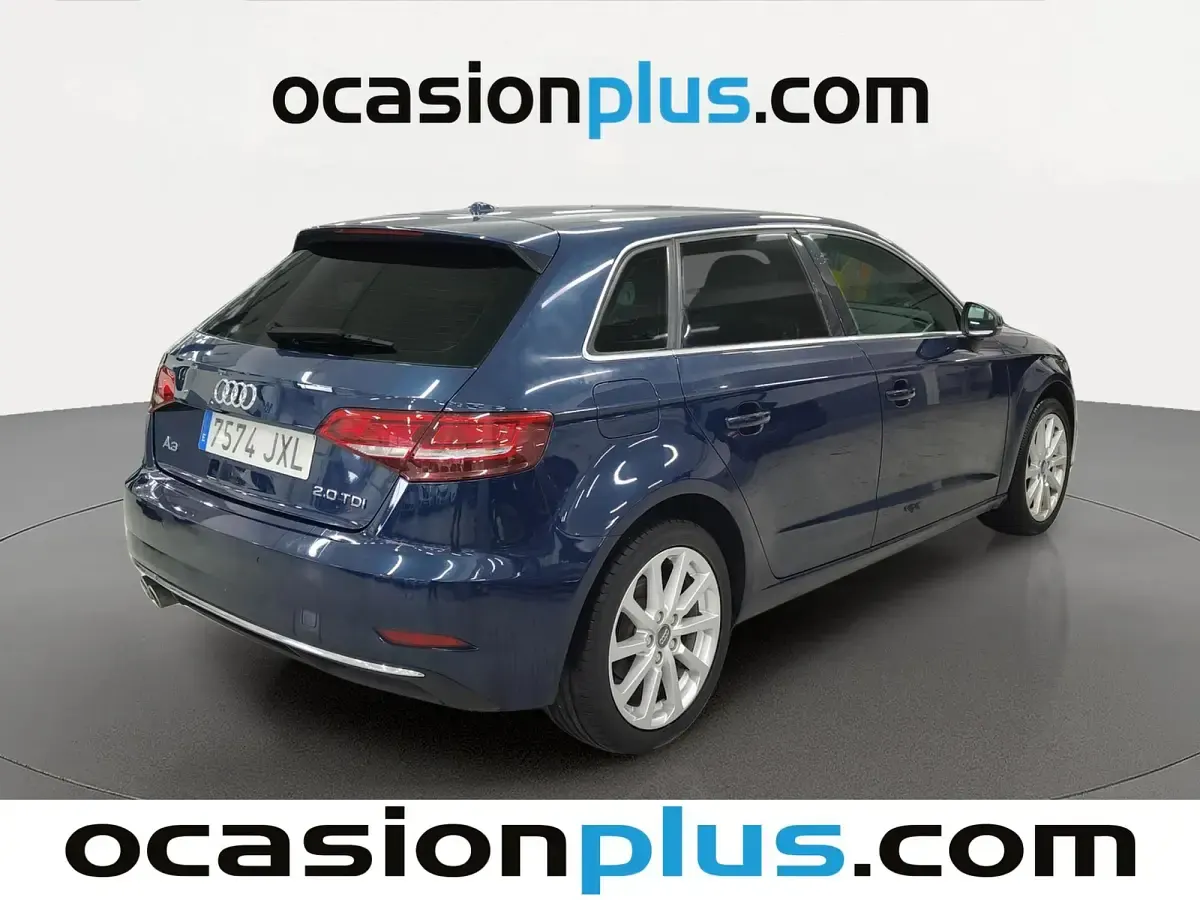 Usado Audi A3 Sportback Design 150 CV (110 kW) 2017 Azul Utilitario