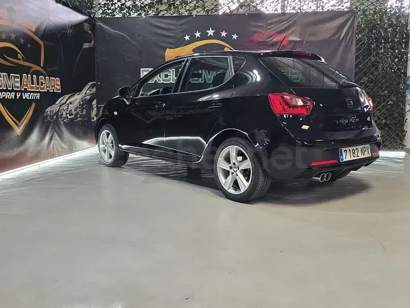 Usado Seat Ibiza FR 105 CV (77 kW) 2015 Gris / plata Berlina