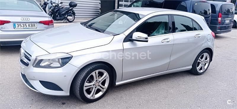 Gris / plata Usado 2014 Mercedes A180 Style Berlina | 12.900 € (Buen precio) - Imagen 1/4