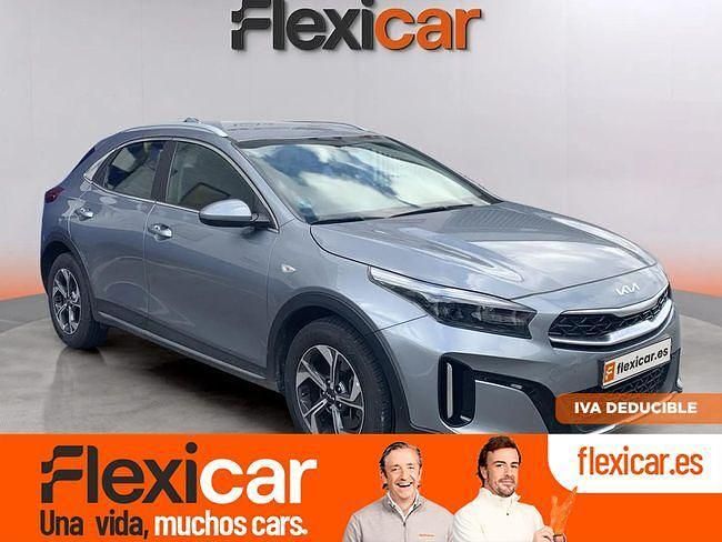 Usado Kia XCeed 160 CV (117 kW) 2023 Gris / plata SUV