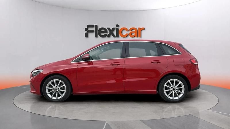 Gebraucht Mercedes B200 150 PS (110 kW) 2019 Rot Van / Kleinbus
