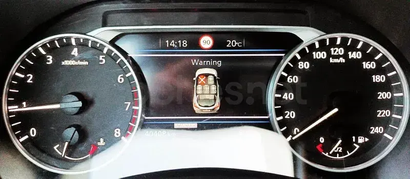 Usado Nissan Juke N-Connecta 114 CV (83 kW) 2024 Gris / plata SUV