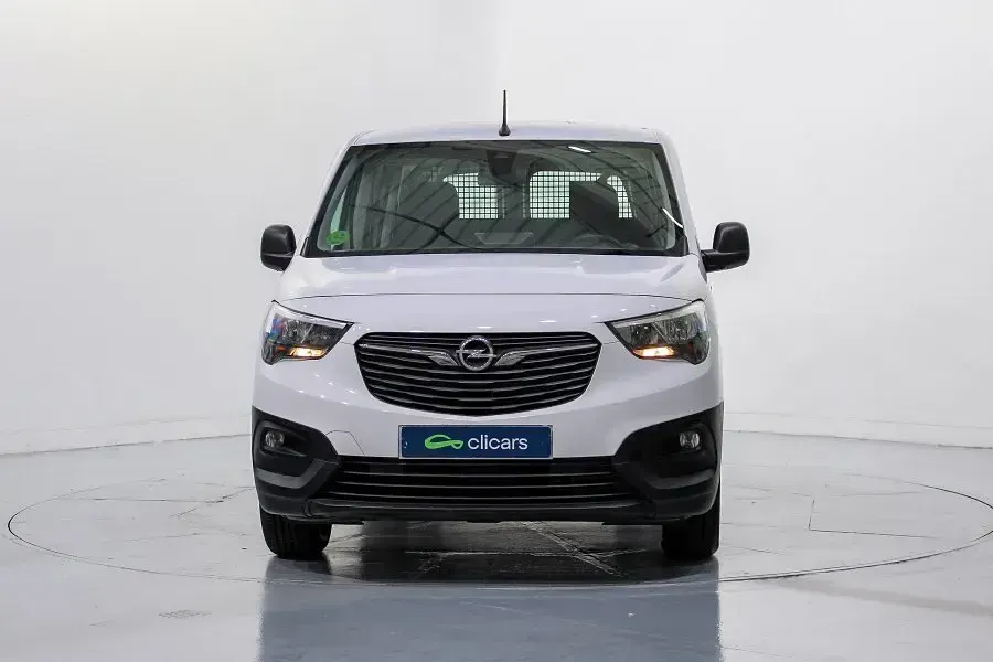 Usado Opel Combo Business Edition 100 CV (73 kW) 2023