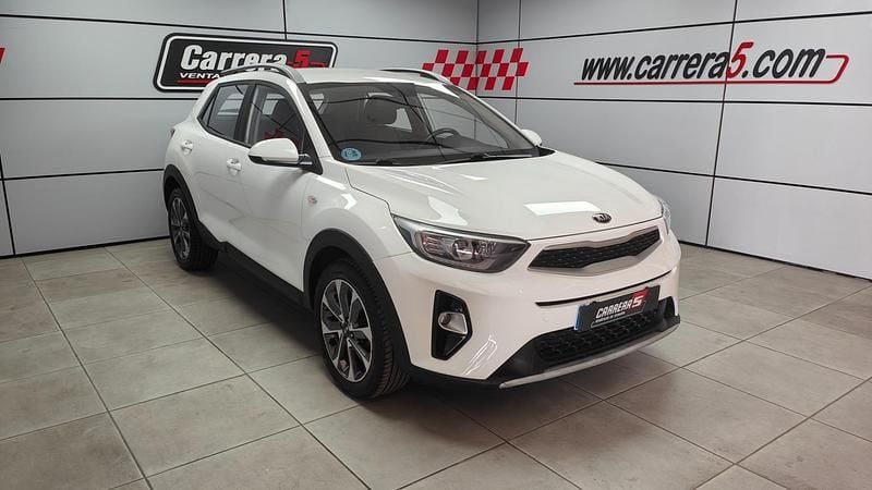 Usado Kia Stonic 100 CV (73 kW) 2020 Blanco SUV
