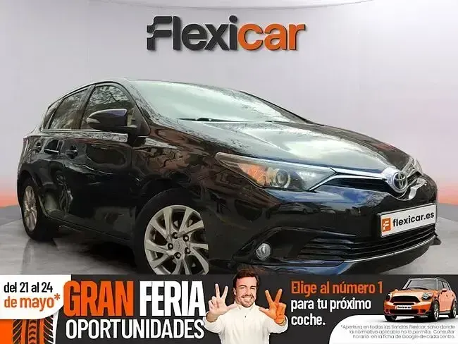 Używany Toyota Auris Hybrid Active 136 KM (100 kW) 2017