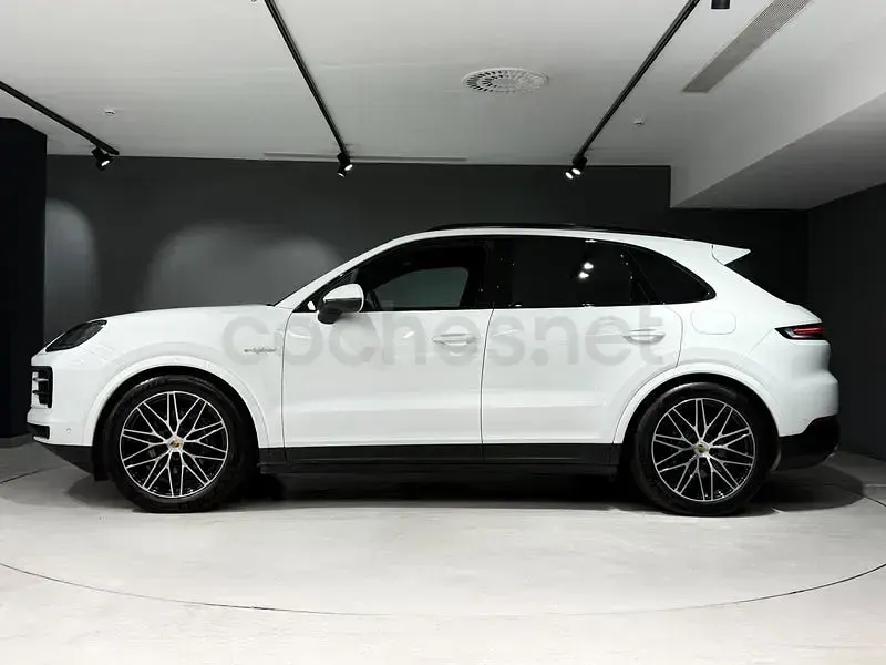 Usado Porsche Cayenne 470 CV (345 kW) 2024 Blanco SUV