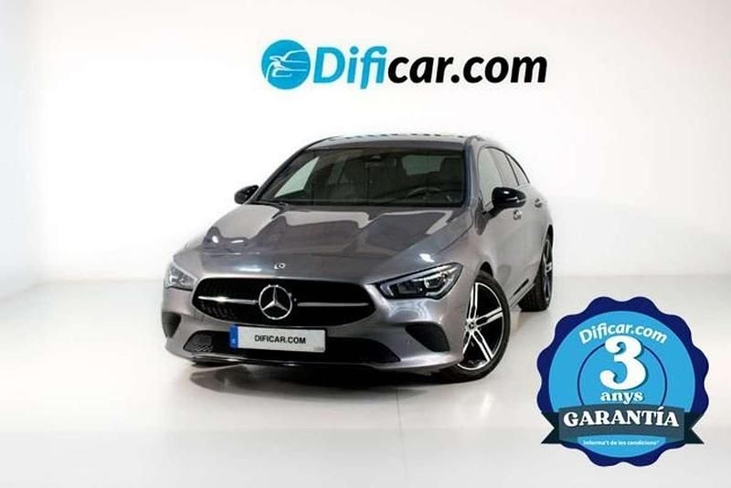 Usado Mercedes CLA200 162 CV (119 kW) 2023 Gris Berlina