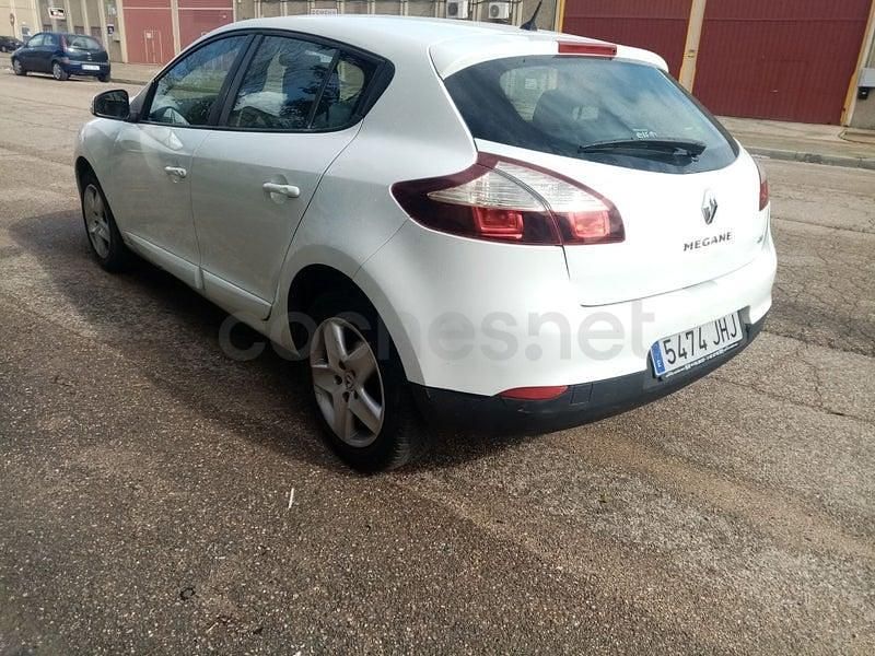Usado Renault Mégane IV Business 110 CV (80 kW) 2016 Blanco Berlina