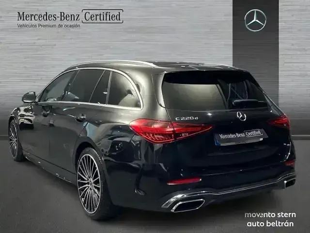 Usado Mercedes 220 200 CV (147 kW) 2025 Negro Familiar