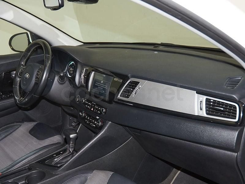 Usado Kia Niro 141 CV (103 kW) 2017 Blanco SUV