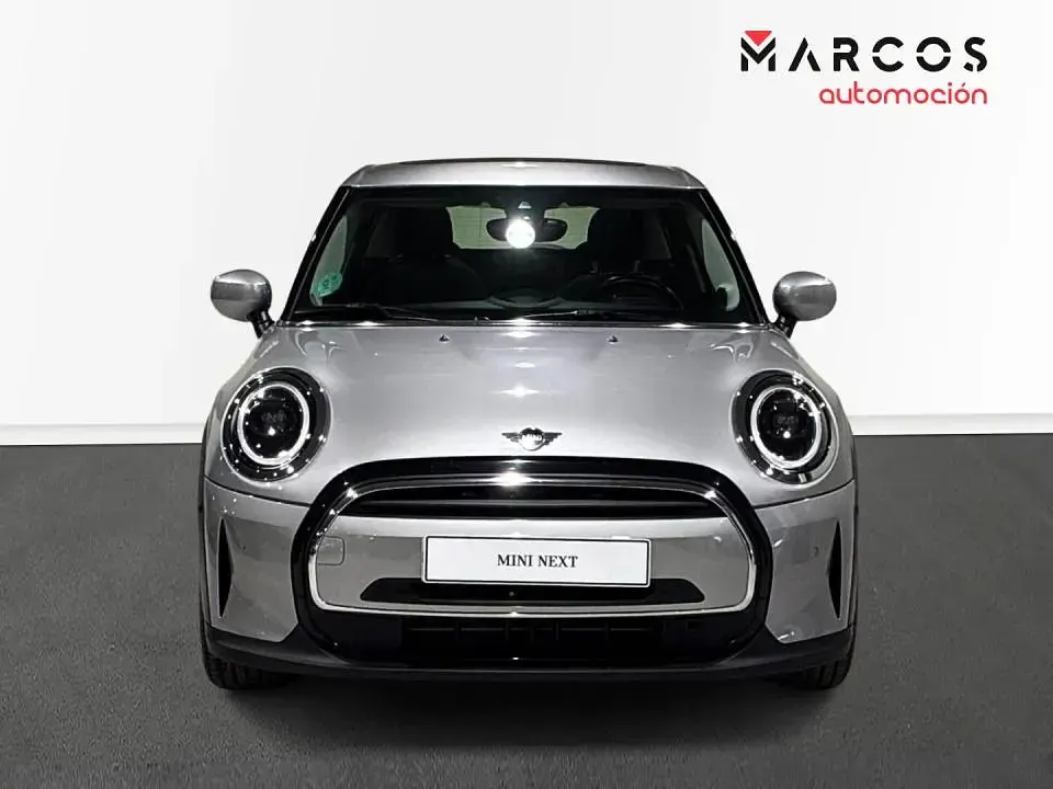 Usado Mini Cooper 136 CV (100 kW) 2023 Plateado Utilitario