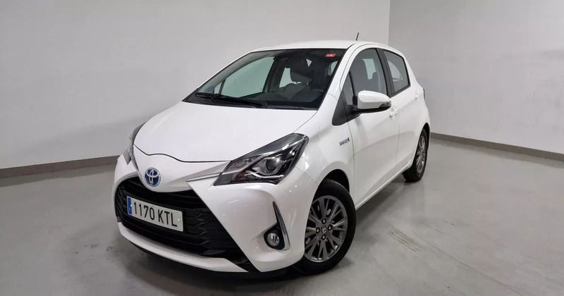Usado Toyota Yaris Active 100 CV (73 kW) 2019