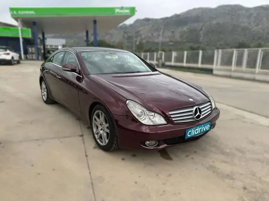 Usado Mercedes CLS350 224 CV (164 kW) 2005 Burdeos Coupe
