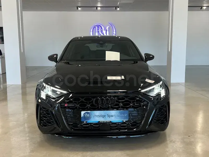Usado Audi RS3 Design 400 CV (294 kW) 2023 Negro Berlina