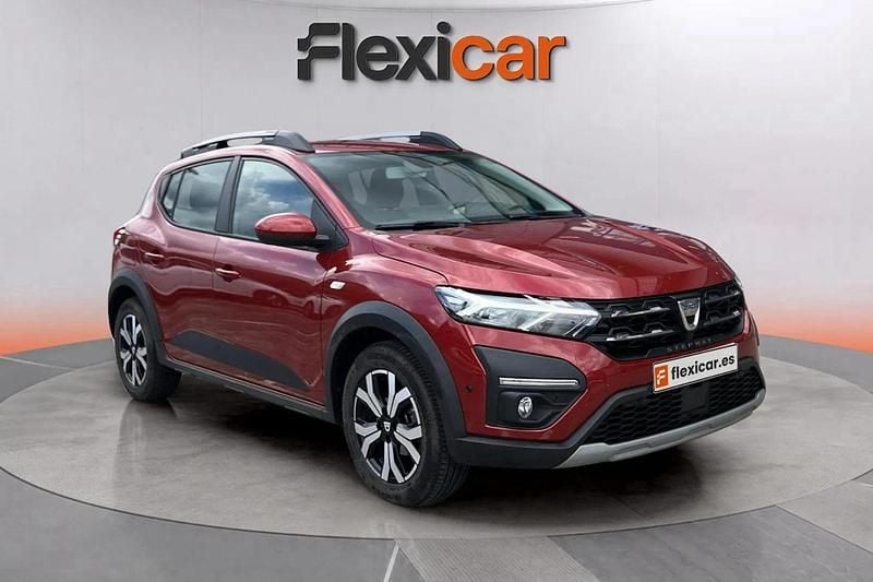 Rojo Usado 2021 Dacia Sandero Comfort Utilitario | 11.690 € (Buen precio) - Imagen 1/4