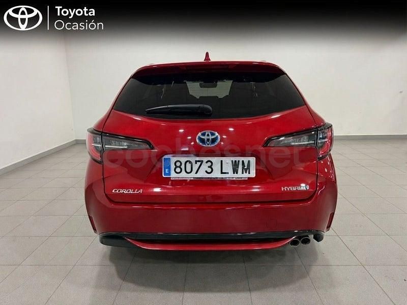 Usado Toyota Corolla Sport 180 CV (132 kW) 2022 Rojo Familiar