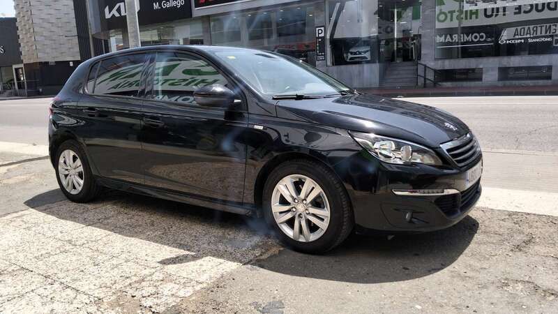 Negro Usado 2016 Peugeot 308 Business-Line Familiar | 10.990 € (Precio justo) - Imagen 1/4