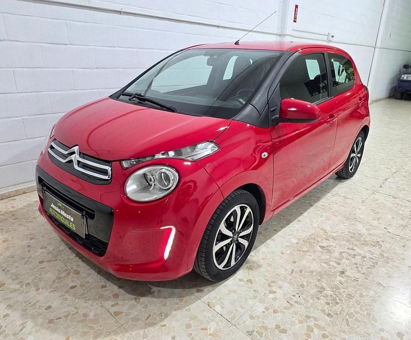 Usado Citroën C1 Feel 72 CV (52 kW) 2019 Rojo Utilitario