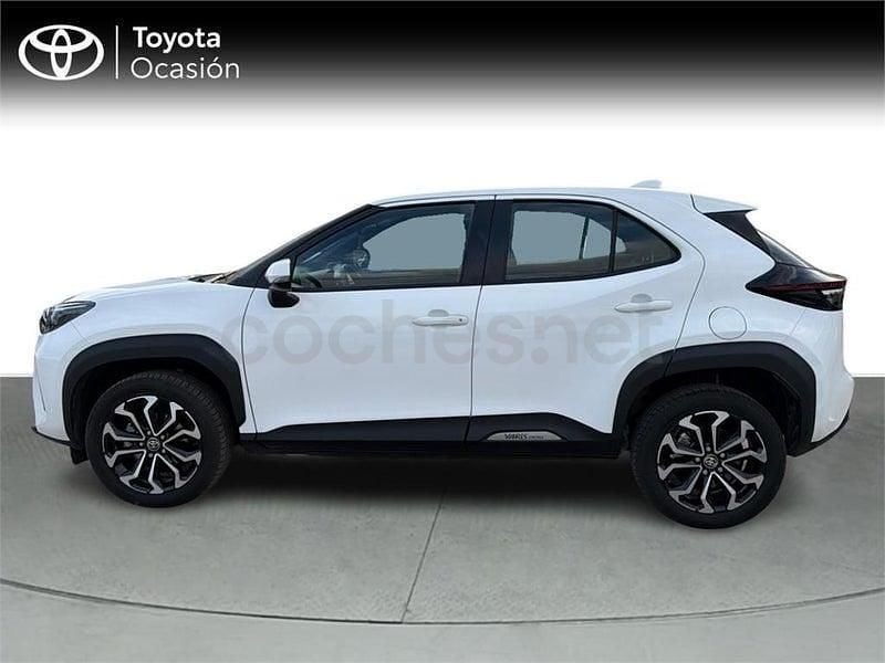 Usado Toyota Yaris Cross Active 116 CV (85 kW) 2022 Blanco SUV