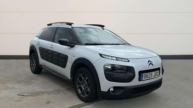 Usado Citroën C4 Cactus Feel 100 CV (73 kW) 2015 Blanco Utilitario