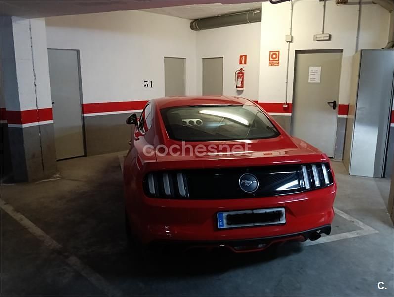 Rojo Usado 2015 Ford Mustang Fastback Coupe | 31.000 € (Precio justo) - Imagen 1/4