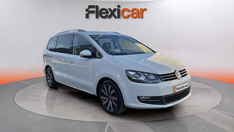 Usado VW Sharan Sport 177 CV (130 kW) 2020 Blanco Monovolumen