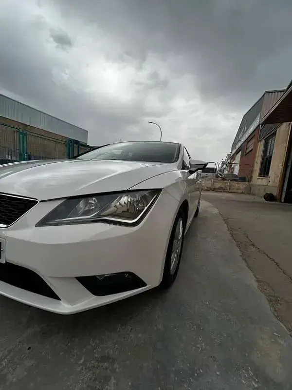 Usado Seat Leon Style 110 CV (80 kW) 2016 Utilitario