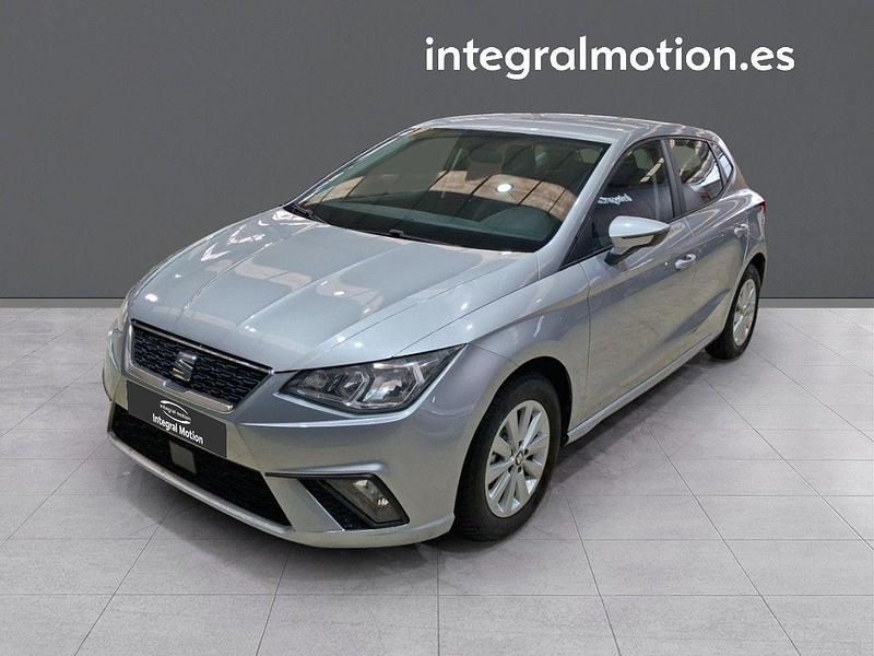 Usado Seat Ibiza Style 80 CV (58 kW) 2019 Gris Utilitario