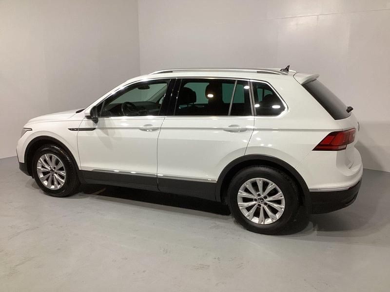 Usado VW Tiguan Life 150 CV (110 kW) 2022 Blanco SUV