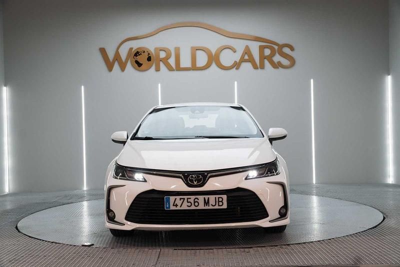Usado Toyota Corolla Active 122 CV (89 kW) 2022 Blanco Berlina