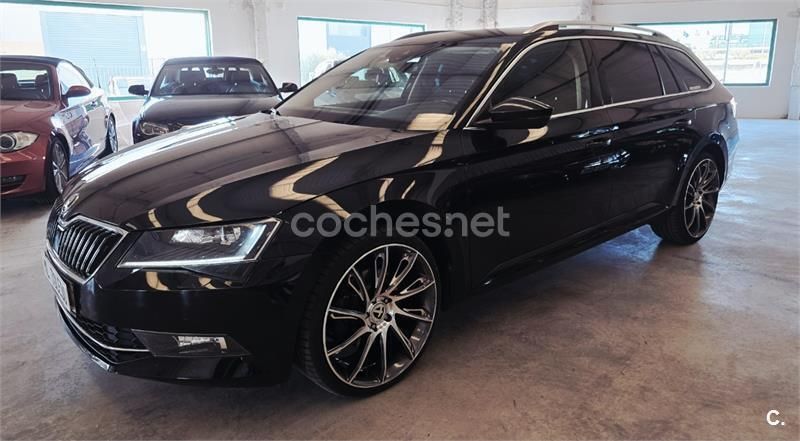 Negro Usado 2018 Skoda Superb Style Familiar | 15.499 € (Buen precio) - Imagen 1/4